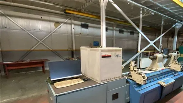 Hell Gravure Engraver TUK-304 (2002)
